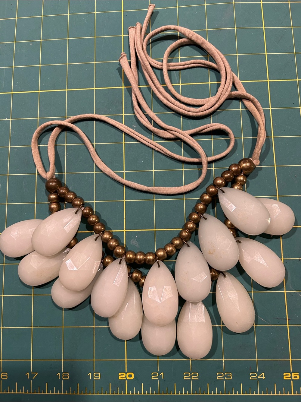 Beaded Teardrop Statement Necklace - White & Gold